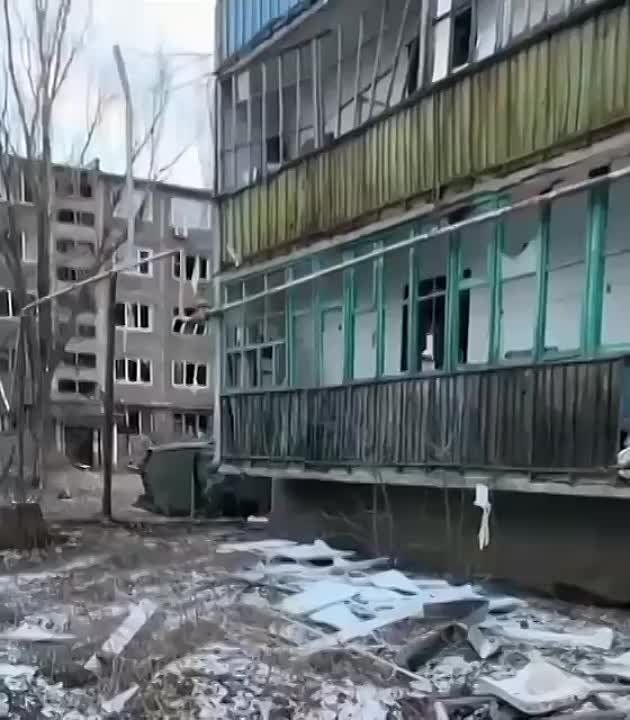 Вот так сейчас выглядит временно оккупированный Часов Яр, к которому пробивается армия России