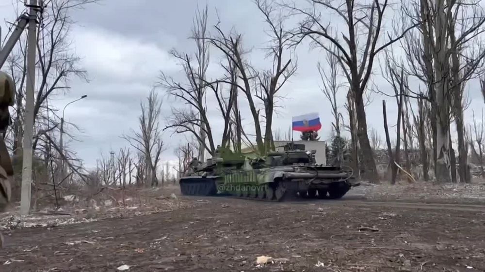 Юрий Котенок: Из Авдеевки вывозят затрофеенную технику ВСУ. Что-то пойдет на запчасти, а что-то еще поучаствует в освобождении русских земель от бандеровской скверны