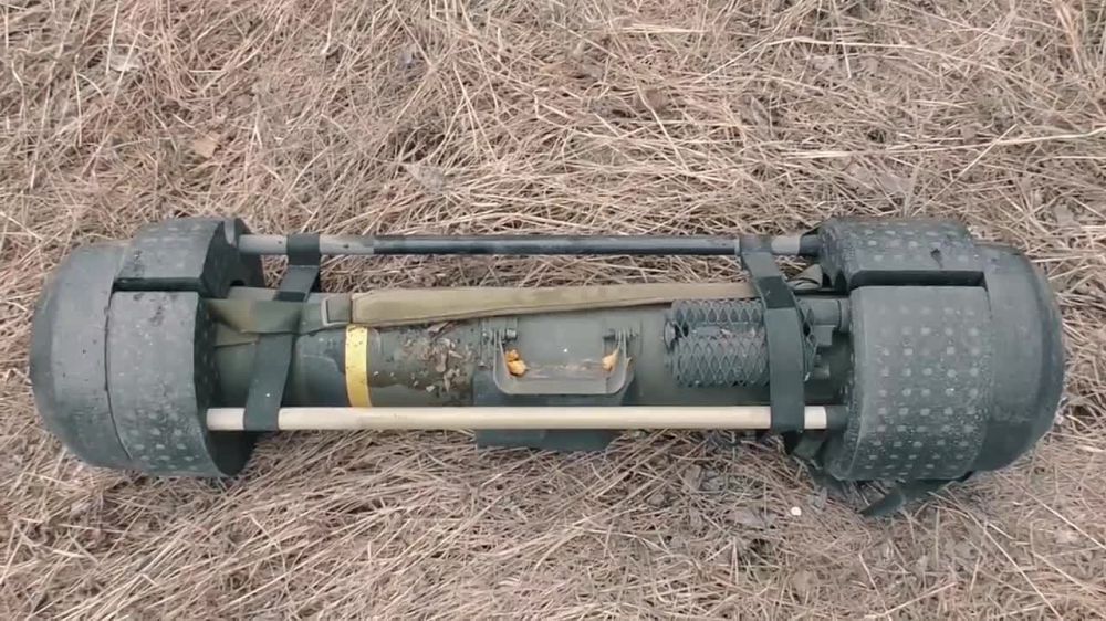 Юрий Котенок: Украинский схрон, оборудованный под Волновахой и обнаруженный сотрудниками УФСБ по ДНР. Из интересного — готовый к применению "Джавелин"