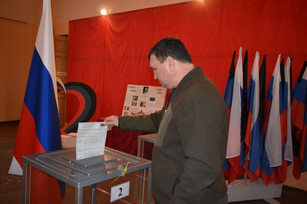 Игорь Лызов: Исполнил свой гражданский долг — проголосовал на выборах Президента России