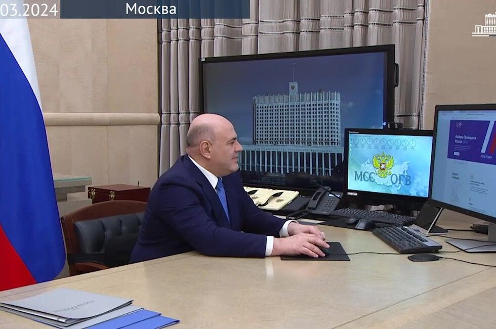 Премьер-министр РФ проголосовал на президентских выборах