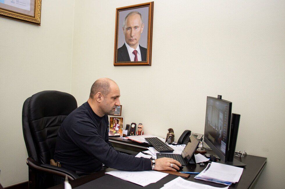 ������ �������� ��������� ������ ����� ������� � �����������, ������ ����