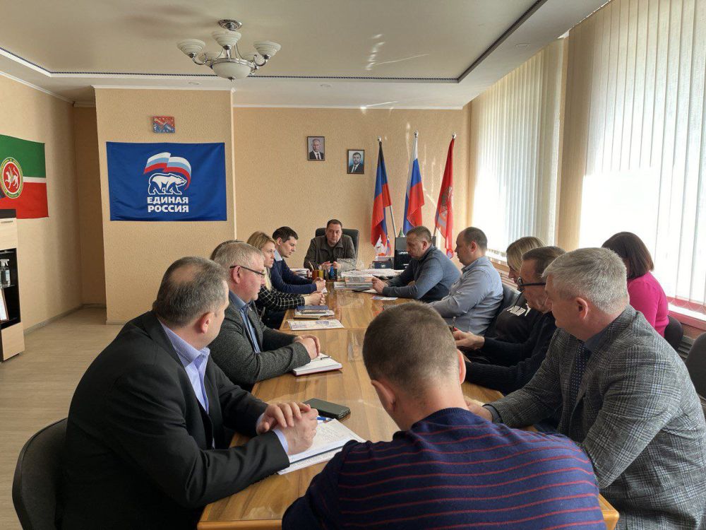 Константин Зинченко: Провел совещание по развитию предпринимательства, инвестициям и экономической политике