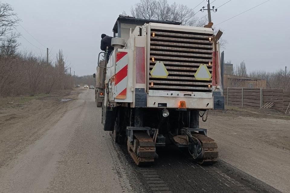 Игорь Лызов: Амурская область начала ремонт дороги в Амвросиевке
