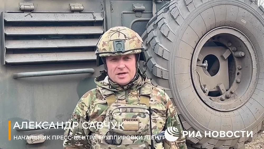 ����������� ����� "�����" ������� ������� ��������� �� 370 ���������� ����� ���, ���������� �� 120 ���������� ��������������, 6 ������ � ������������ ��� Bradley, ������� ��� ������� ��������� �����-������ ����������� ��������� ������