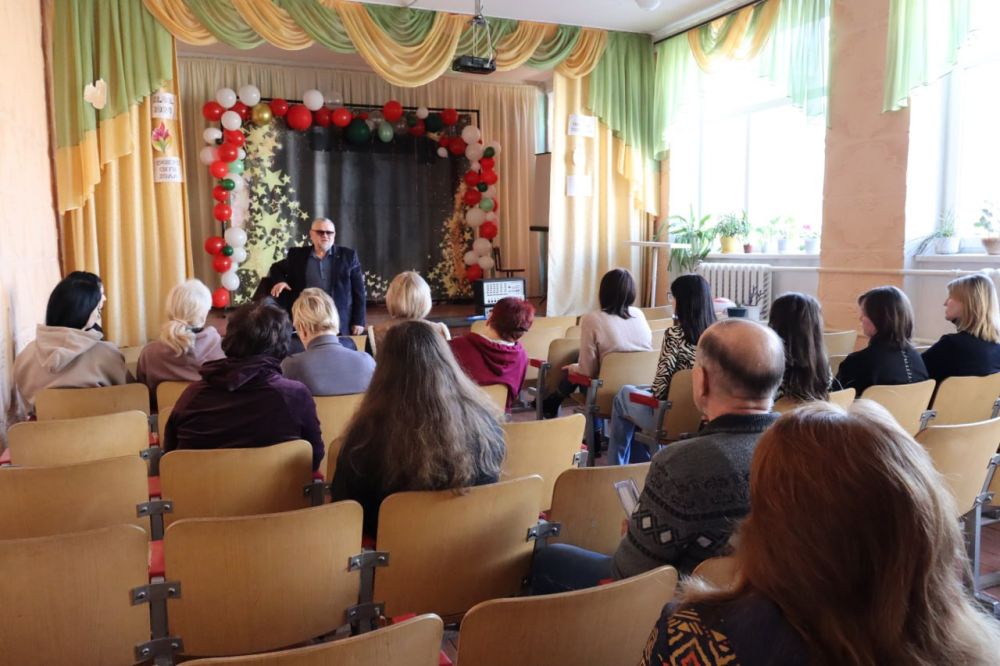 ������� �������: �������, 28 �����, ��������� ������ ����������� ������������� ���������� ������ ����� �������� �������� ������ ������� � �������� ����������� ���� ������ �18 ������ ������