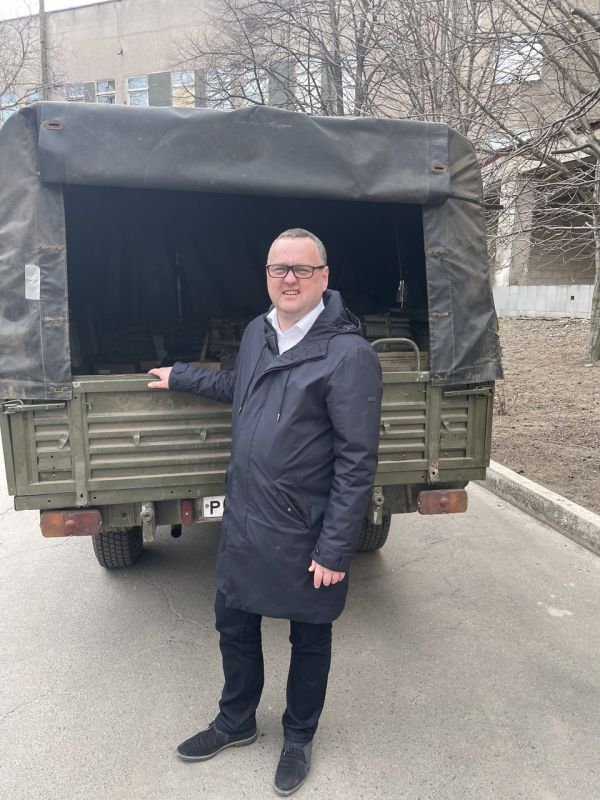 Владислав Васильев: Передали гуманитарку ребятам-штурмовикам на передовую