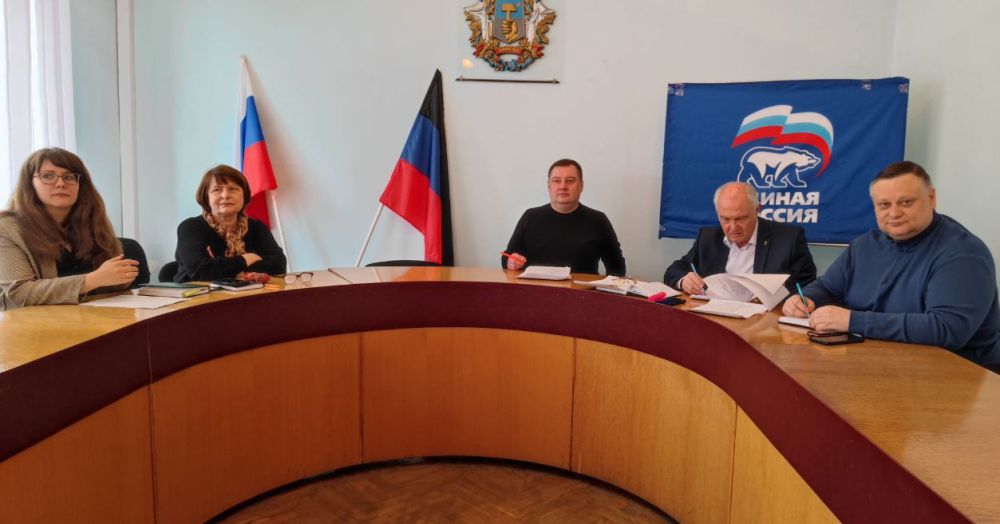 ���� ������: �������, 3 ������, � ������������� ������������� ������ �. ������� ���������� ���������� ��������� ��� ������������ ����� ������������� ����� ������