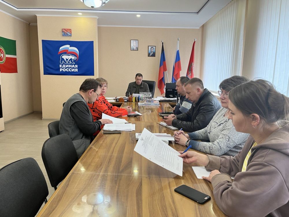 Константин Зинченко: Провел очередное совещание по вопросу строительства многоквартирного дома в Волновахе