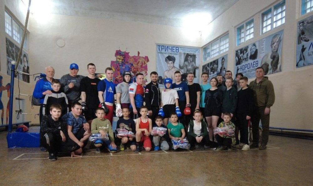 Игорь Лызов: Делегация минспорта Амурской области посетила Амвросиевский округ