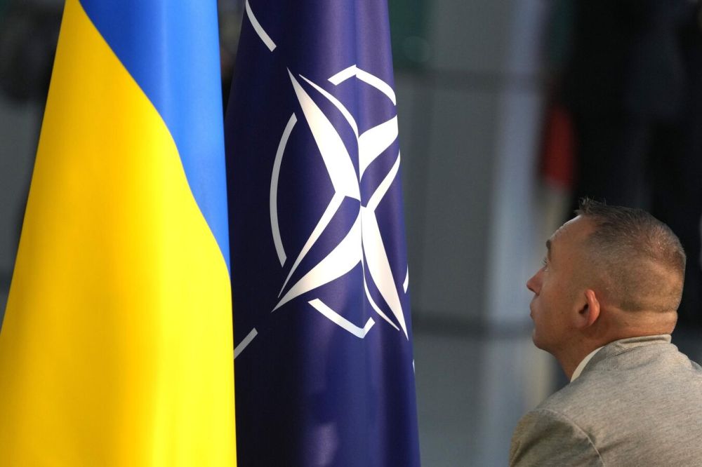 Волошин: миссия НАТО на Украине нужна для оправдания присутствия у границ России