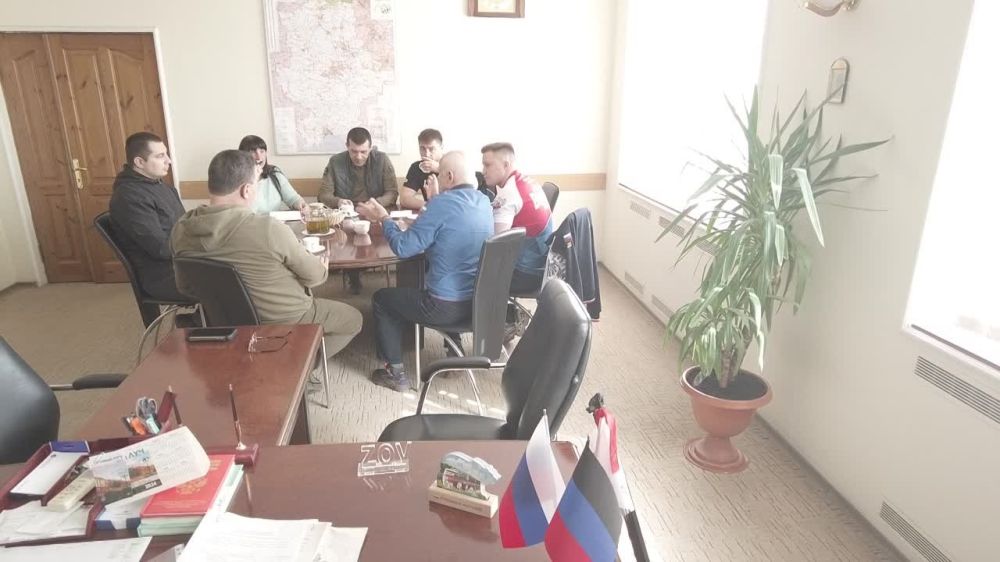 Игорь Лызов: Шеф-регион Амурская область активно поддерживает Амвросиевский округ в экономической, социальной, культурной и образовательной сферах