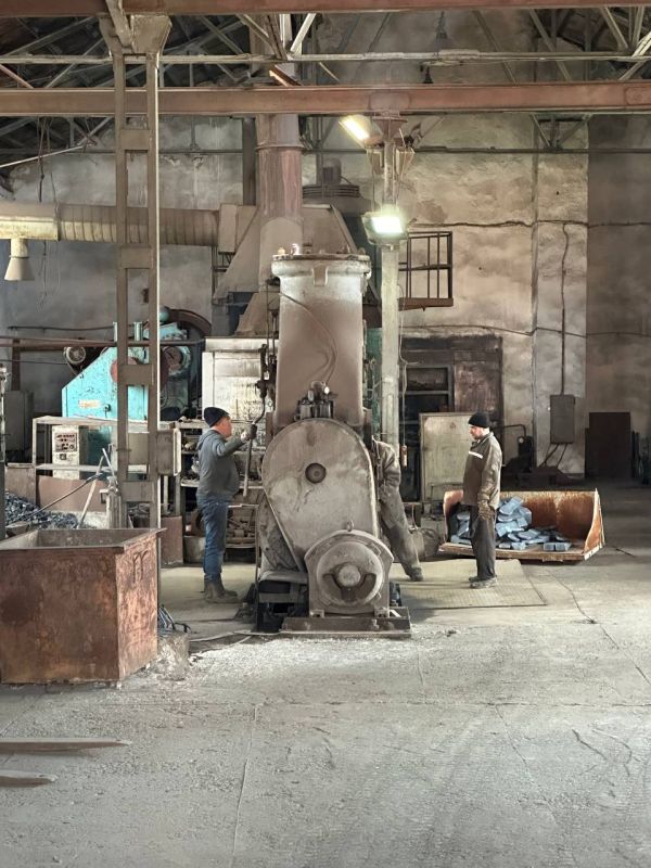 Владислав Васильев: Продолжаем убеждать донецкие предприятия не бояться и использовать инструменты финансовой поддержки для предприятий, которые предоставляют гражданам рабочие места и платят налоги