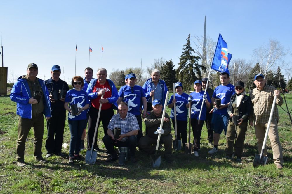 Игорь Лызов: К высадке деревьев в рамках партийного проекта «Чистая страна» и акции «Сад памяти» на объекте культурного...