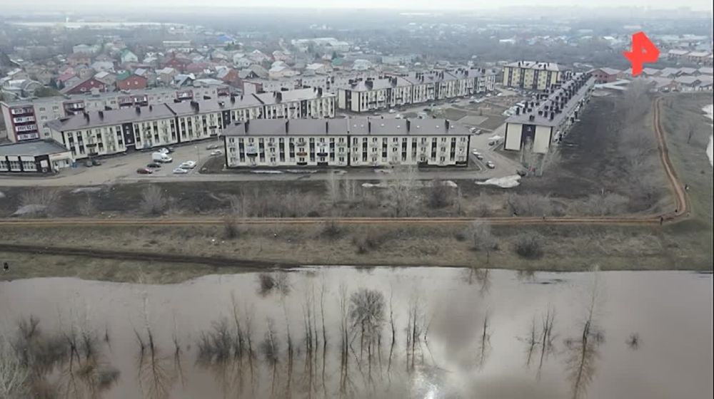 Уровень воды в реке Урал в Оренбурге превысил 10 метров