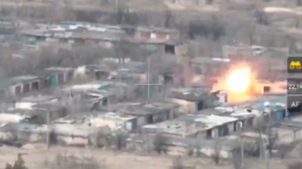 Операторы дронов уничтожили склад боеприпасов на Донецком направлении