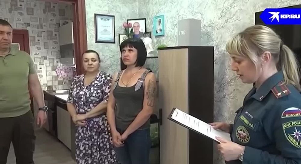 Президент России посмертно наградил четырех спасателей из ДНР