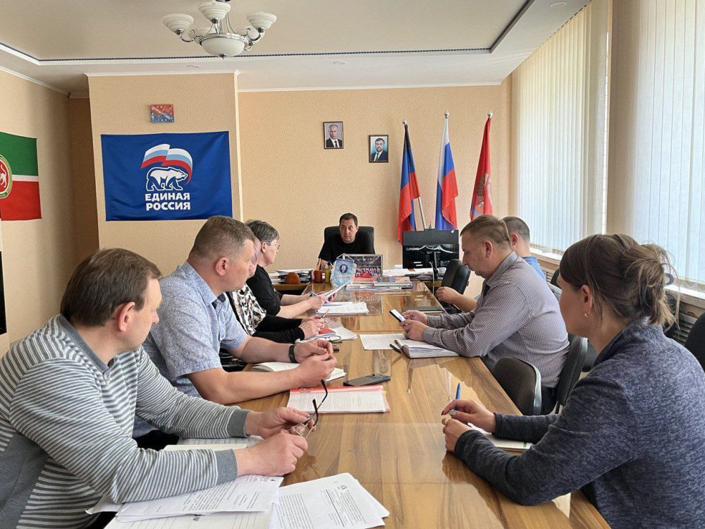 Константин Зинченко: Сегодня продолжили обсуждение благоустройства территории Волновахского МО