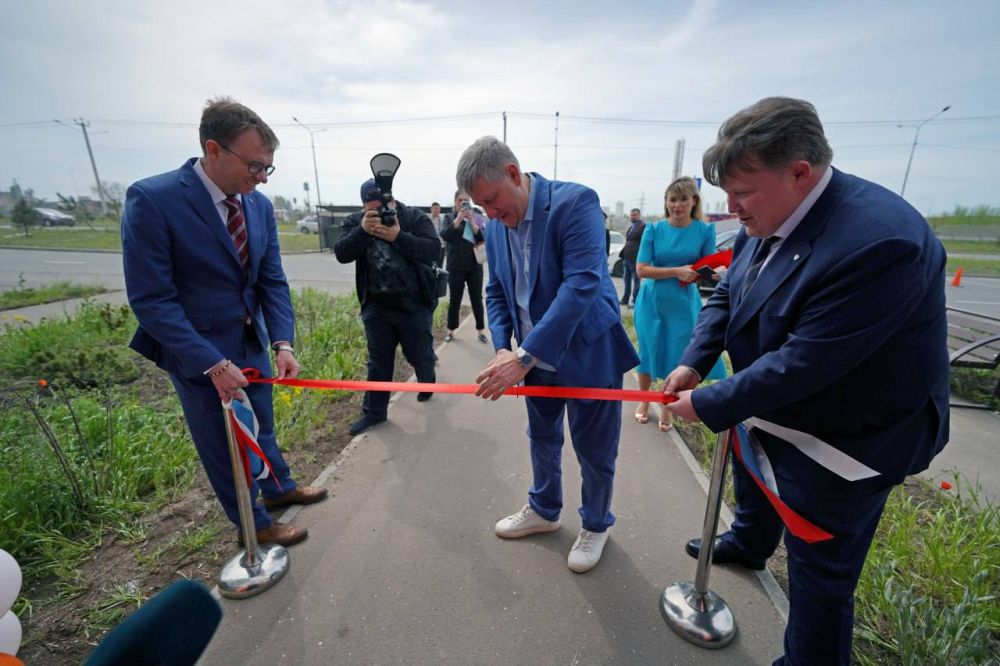 Прямая бесплатная доставка, широкий ассортимент товаров, приятная ценовая политика: в Мариуполе открылся первыи флагманскии пункт выдачи заказов маркетплейса ПСБ Маркет
