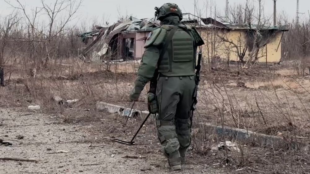 ������ ����������� ����� 2 000 ��������������� ����������� � ��������