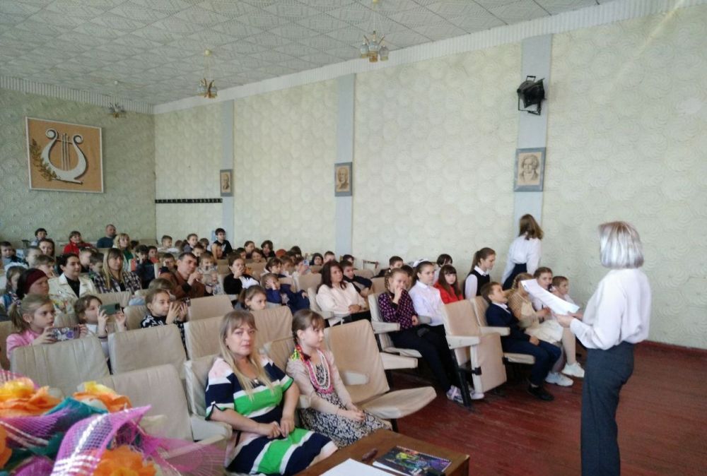 Состоялся концерт «Вперед в страну музыкальных инструментов»