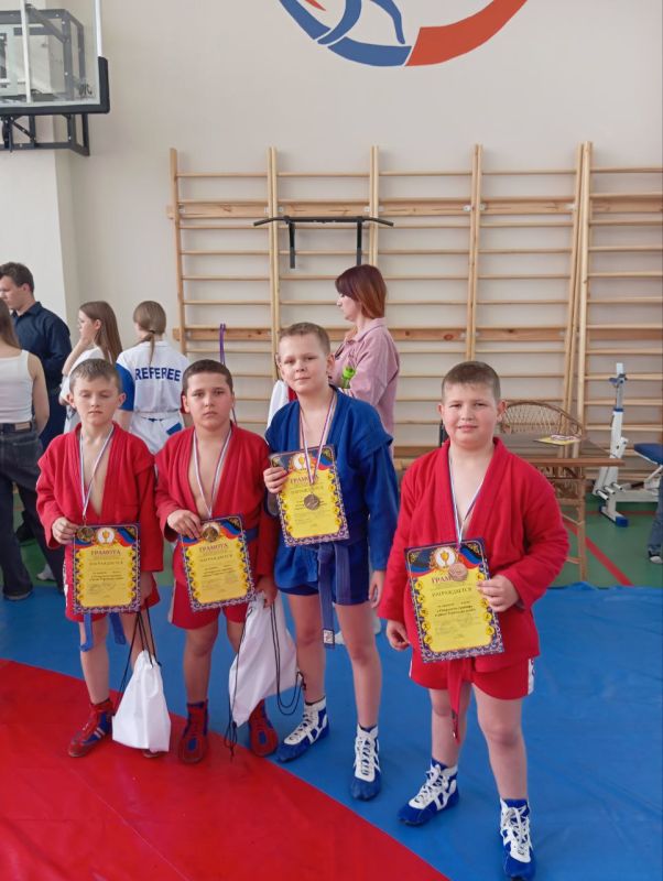 Спортивные события. 20 апреля 2024 года команда спортсменов МБУ «КДЮСШ» администрации города Енакиево приняла участие в открытом турнире города Тореза по самбо