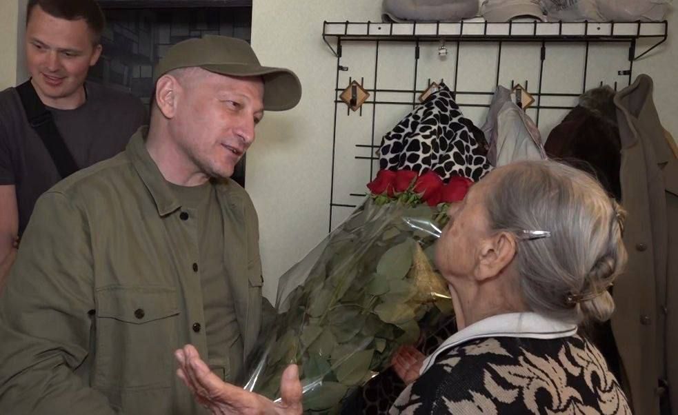 Заместители руководителя Казначейства России Эли Исаев и Александр Суконкин навестили ветеранов Великой Отечественной Войны города Мариуполя