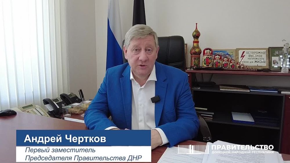 Андрей Чертков: По поручению Главы Республики Правительство приступило к разработке единых правил размещения наружной рекламы, информационных элементов и устройств фасадов зданий в наших городах