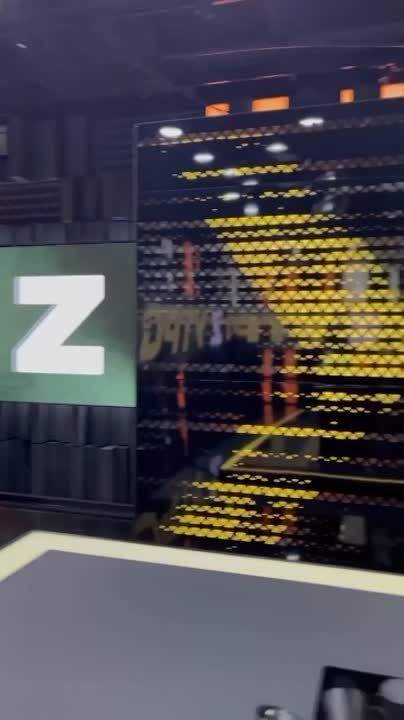 УТРО Z на СоловьёвLIVE. С 7.00 до 9.00 в студии - БОРИС ЯКЕМЕНКО ХРИСТОС ВОСКРЕСЕ В программе: Ситуация на фронтах СВО Воскресение Христово День Великой Победы - негаснущий смысл И другое