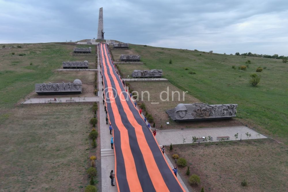 Саур-Могила в канун Дня Победы