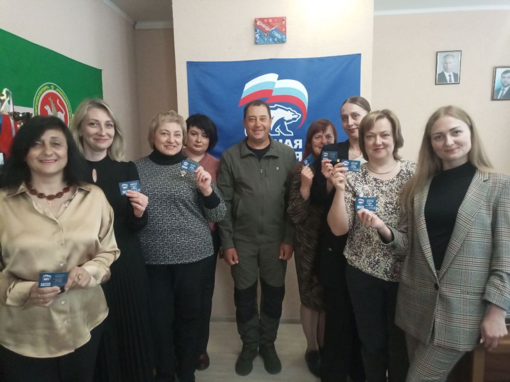 Константин Зинченко: Дружная команда Волновахского местного отделения Всероссийской политической партии "Единая Россия" растет!