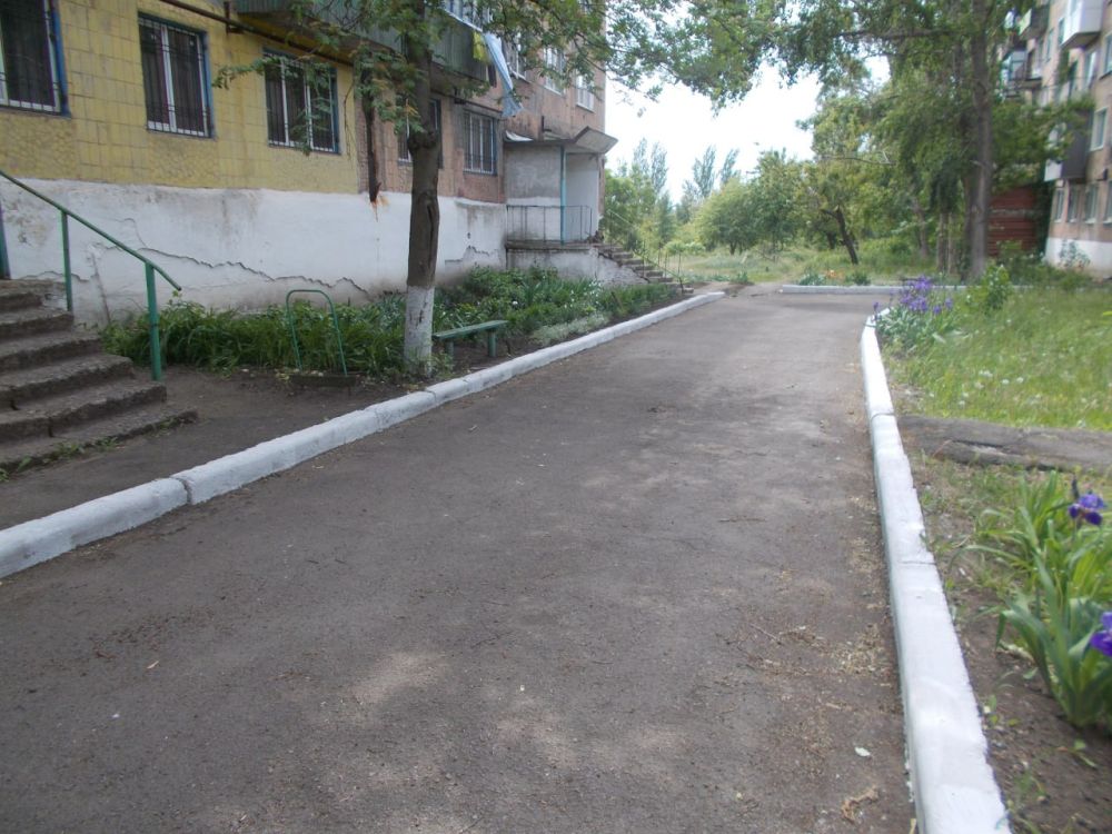 Работниками МУП «ЖРУ №6» города Углегорска 16 мая выполнялись работы: