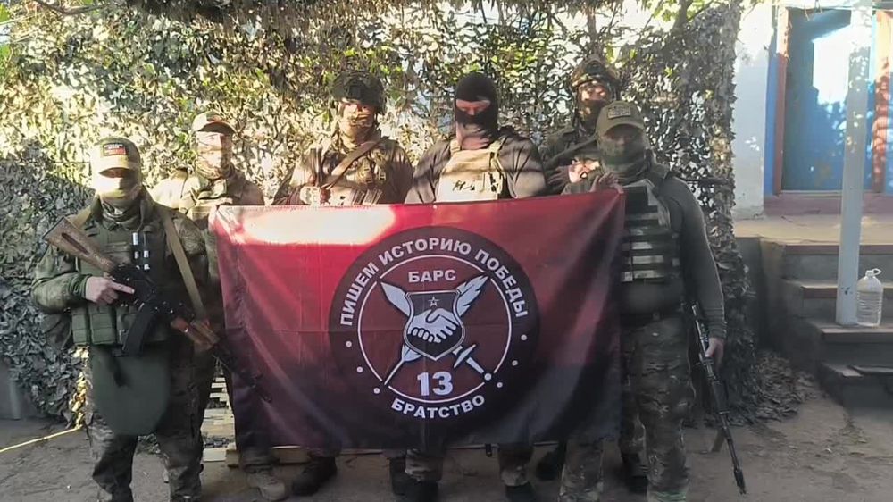 Борис Рожин: Бойцы 13-го БАРСа (того самого, который в 2022 году героически оборонял Красный Лиман во время отхода нашей армии от Изюма) просят помощи с мат.обеспечением