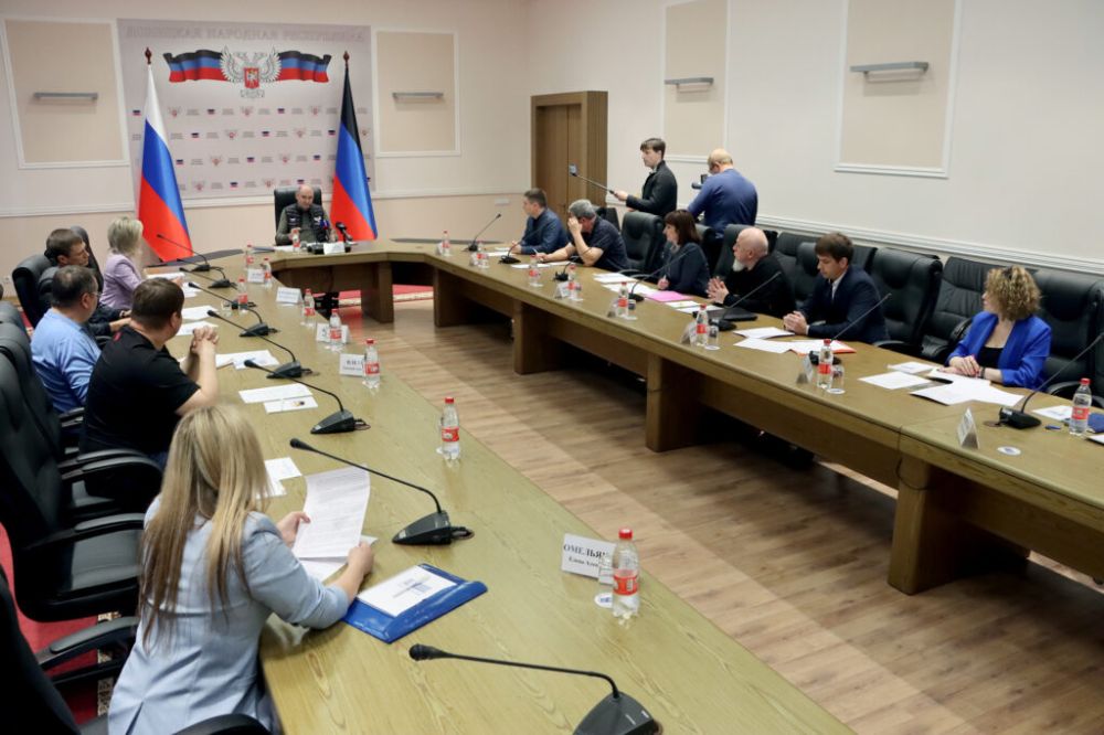 ������� ������� ����� ������� � ��������������� �������