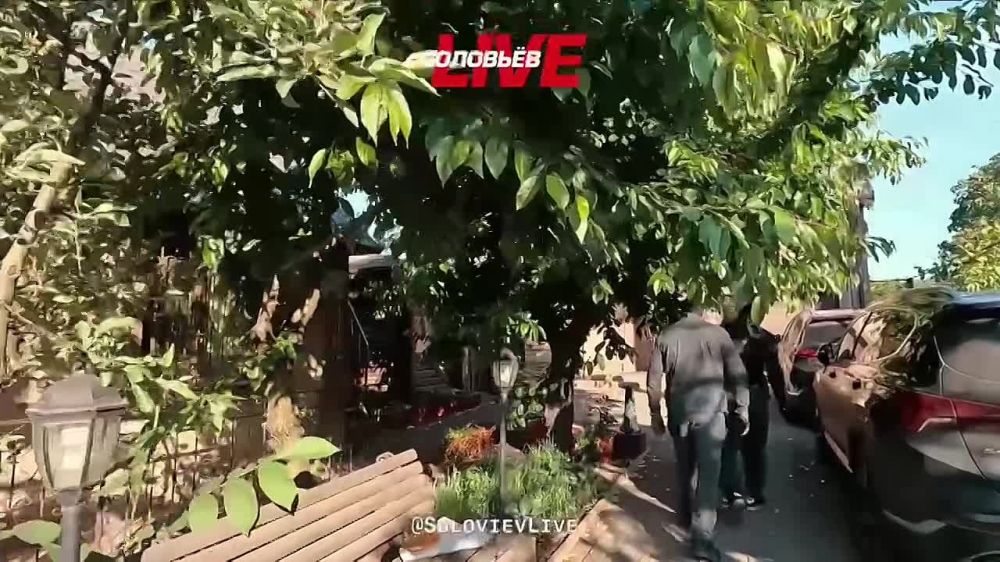 Управлением ФСБ России по ДНР задержан глава городского округа Енакиево Роман Храменков, подозреваемый в получении взятки в особо крупном размере