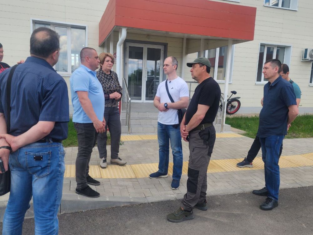 Константин Зинченко: С визитом в Волноваху приехал глава муниципального образования города Салехард Алексей Титовский