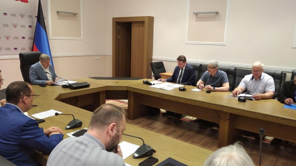 Ростехнадзор принял участие в совещании по вопросам обеспечения радиационной безопасности на территории ДНР