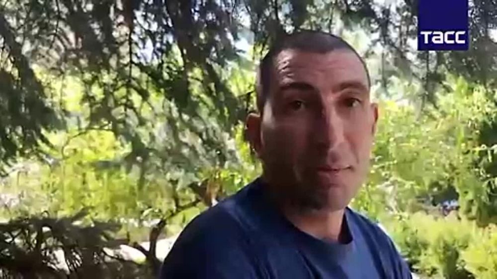 Борис Рожин: Бывший украинский военнослужащий Максим Лихачев, перешедший на сторону РФ на танке Т-64, рассказал,что уехал с позиций на авдеевском направлении, воспользовавшись бегством сослуживцев