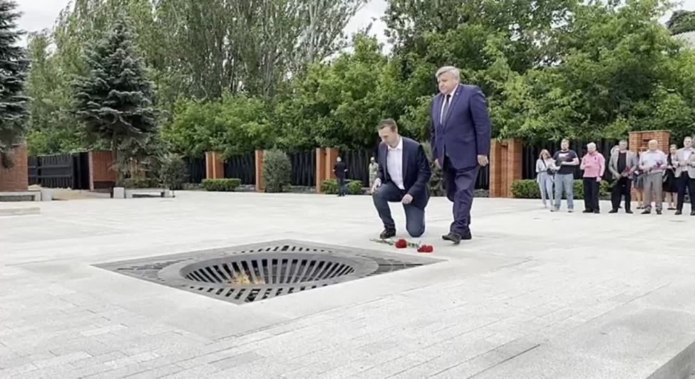 Владимир Ежиков: Вместе с первым вице-премьером ДНР Андреем Чертковым, заместителем председателя Российского...