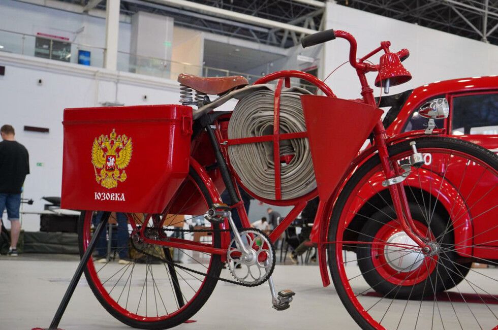 ДНР представила образцы раритетной пожарной техники на выставке в Подмосковье