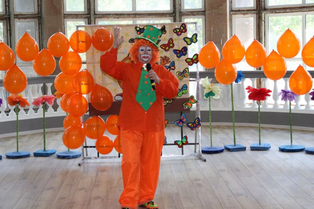 Состоялась спортивно-развлекательная программа «Апельсиновое лето»