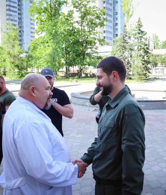 Александр Волошин: Визит в Республиканский медицинский центр