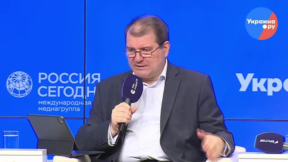 � ���������� � ������������ � ������� � ����� 80-�, ����� ��� ���� ������ ������� �������� �� �������� �������: �������, � ����������, � �������