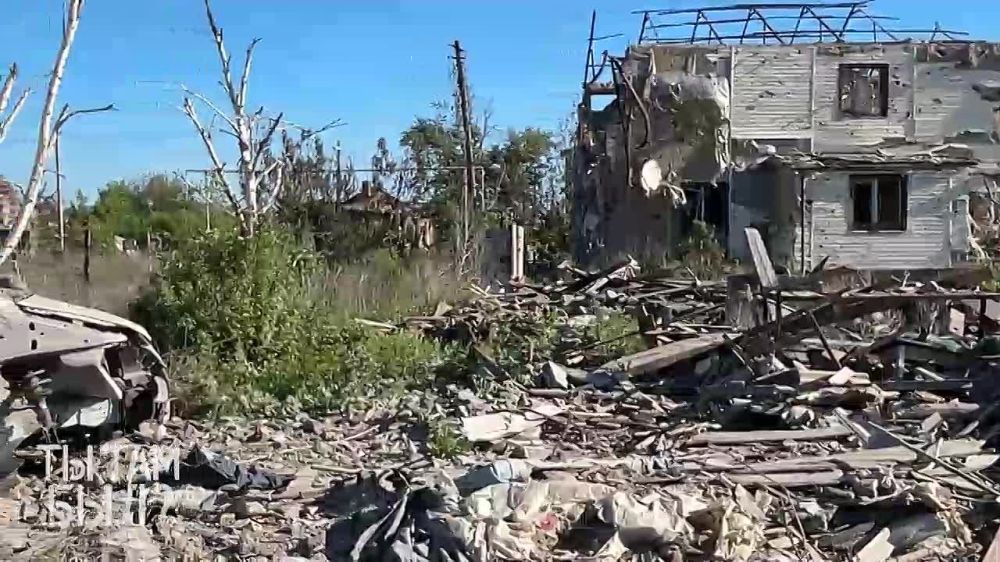 Павел Кукушкин: Артёмовск лето 2024. Проезд по израненному городу в сопровождении бойца Добровольческого Корпуса МО РФ позывного «Шах» @ttambyl