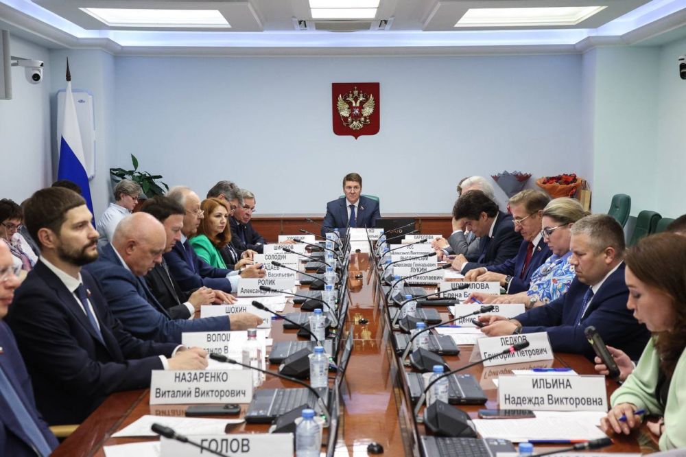 Александр Волошин: Заседание Комитета. Сегодня состоялось 336-е заседание Комитета Совета Федерации