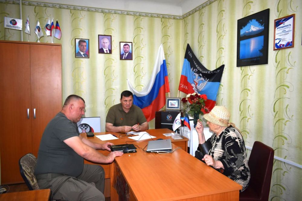 Игорь Лызов: Провел личный приём граждан в общественной приёмной партии «Единая Россия» Амвросиевского округа