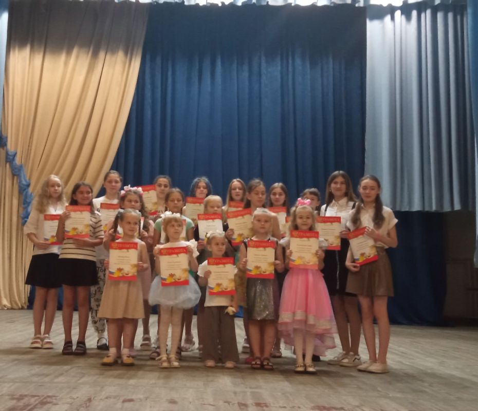 В городе Комсомольское прошел конкурс чтецов