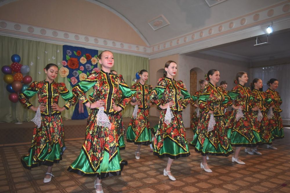 Игорь Лызов: Принял участие в праздничном концерте ко Дню социального работника