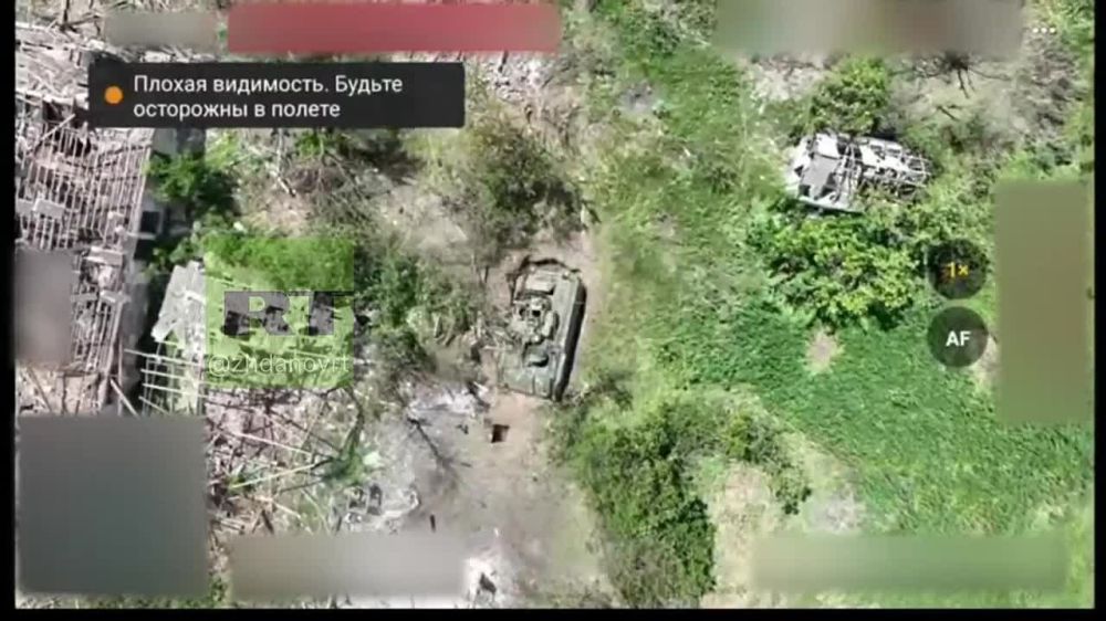 Борис Рожин: Штурмовики 200-й отдельной гвардейской мотострелковой бригады в ходе наступательных действий подбили, а затем уничтожили американский БМП М2 Брэдли под Часовым Яром