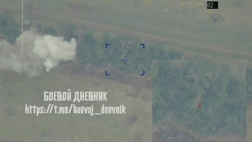 Борис Рожин: Расчищают путь штурмам на Северском направлении воины-артиллеристы 106 вдд! На кадрах высокоточный удар снарядом «Краснополь» по опорнику ВСУ в районе Раздоловки